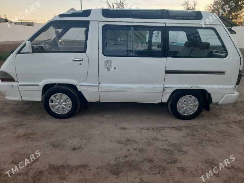 Toyota Town Ace 1991 - 55 000 TMT - Серахс - img 1