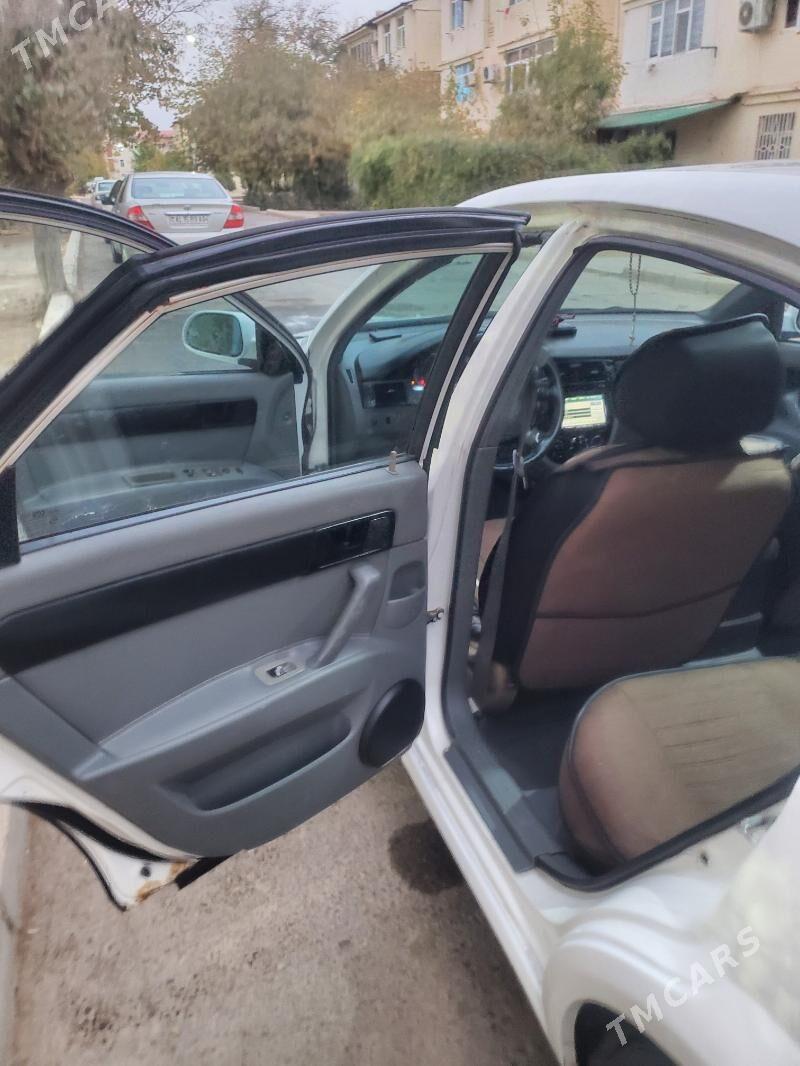 Daewoo Lacetti 2008 - 90 000 TMT - 30 мкр - img 7