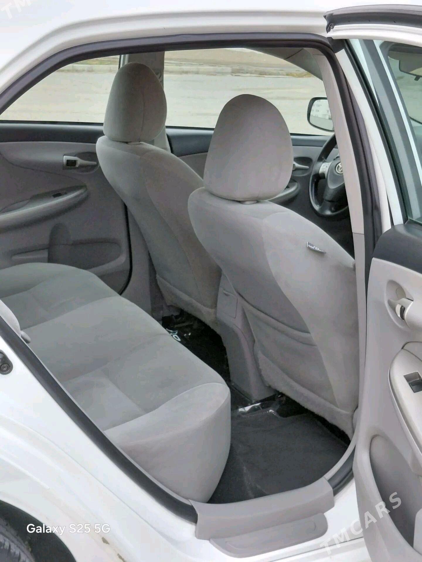 Toyota Corolla 2013 - 175 000 TMT - Ашхабад - img 8