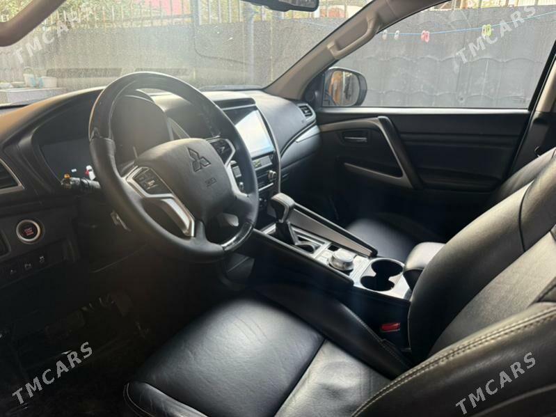 Mitsubishi Pajero 2021 - 470 000 TMT - Aşgabat - img 5