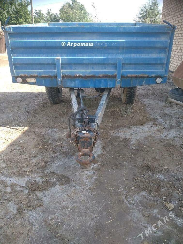 MTZ 82 2009 - 400 000 TMT - Garagum etraby - img 6