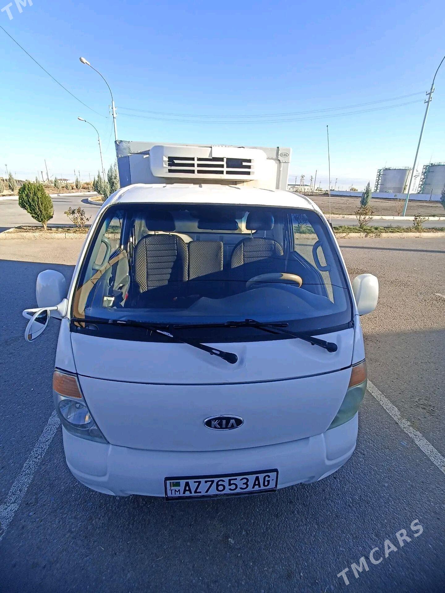 Kia Bongo 2009 - 150 000 TMT - Бахарден - img 1