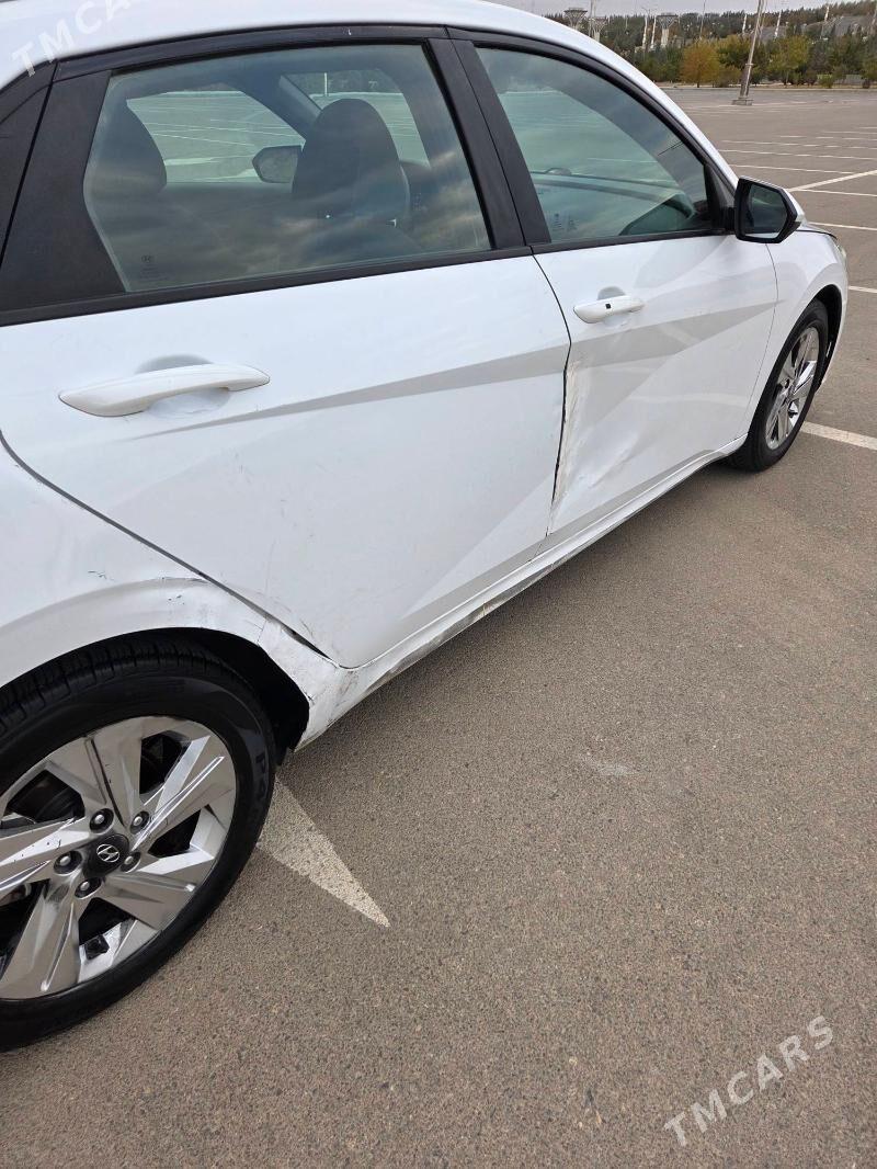 Hyundai Elantra 2022 - 230 000 TMT - Ашхабад - img 5