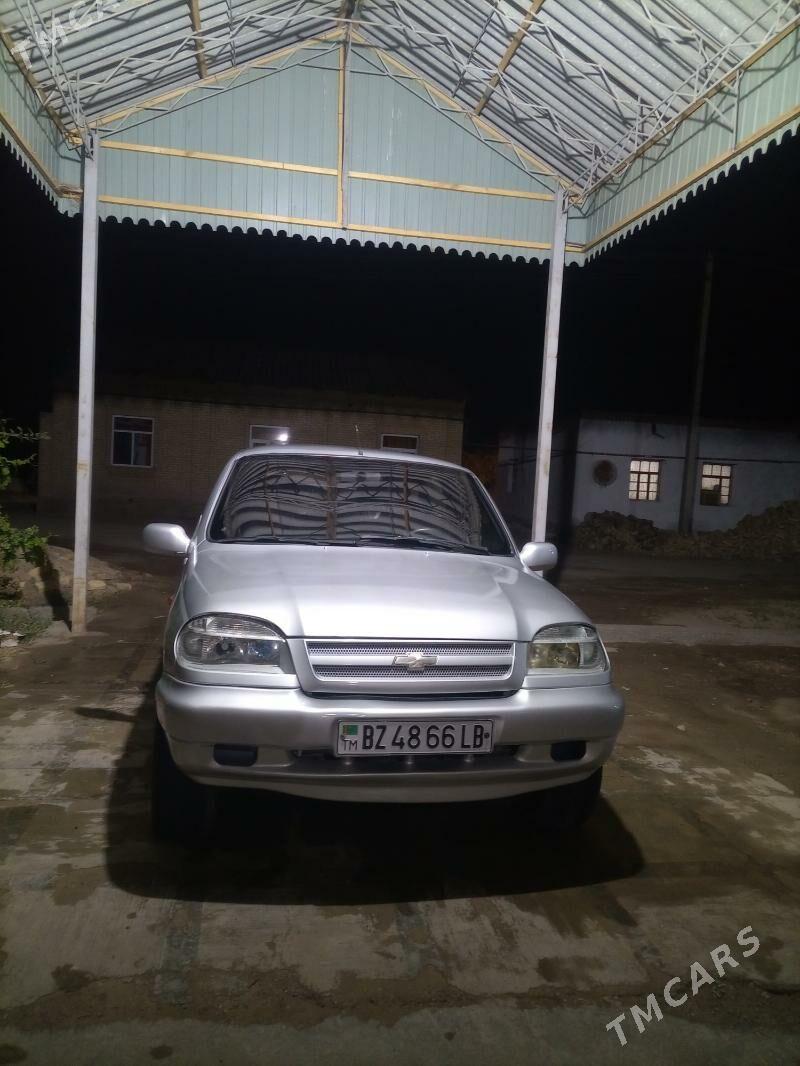 Lada Niva 2008 - 52 000 TMT - Сакар - img 4