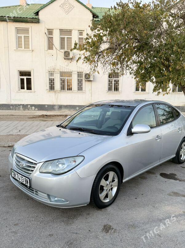 Hyundai Elantra 2010 - 112 000 TMT - Балканабат - img 2