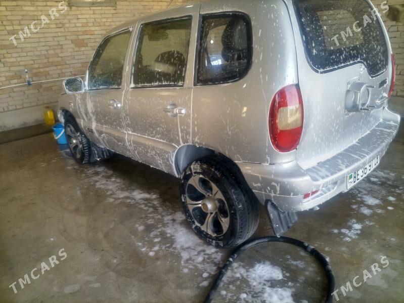 Lada Niva 2008 - 52 000 TMT - Сакар - img 8