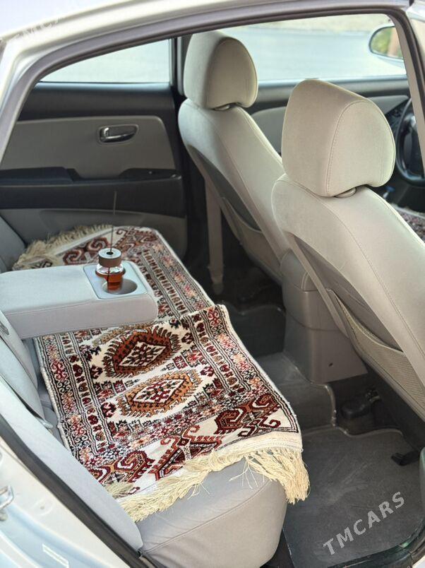 Hyundai Elantra 2010 - 112 000 TMT - Балканабат - img 8