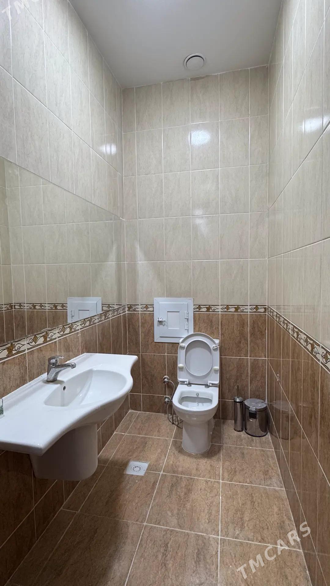 elitka eyesi obmen элитка - Moskowskiý köç. (10 ýyl abadançylyk şaýoly) - img 8