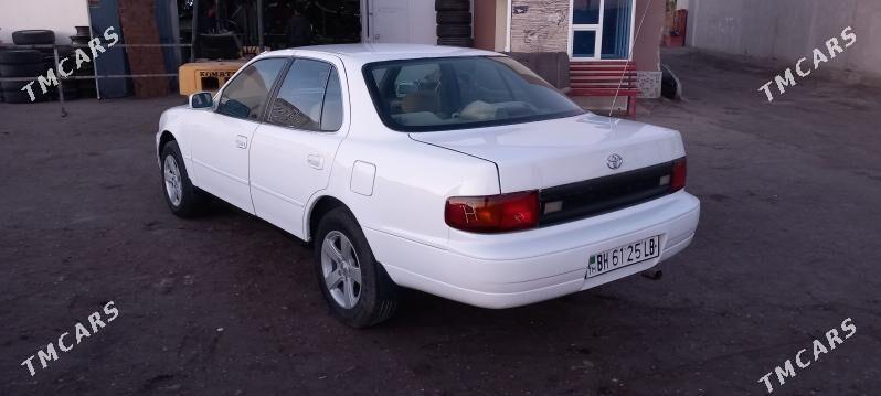 Toyota Camry 1993 - 75 000 TMT - Дянев - img 4