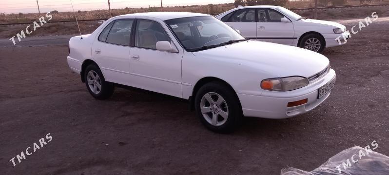Toyota Camry 1993 - 75 000 TMT - Дянев - img 6