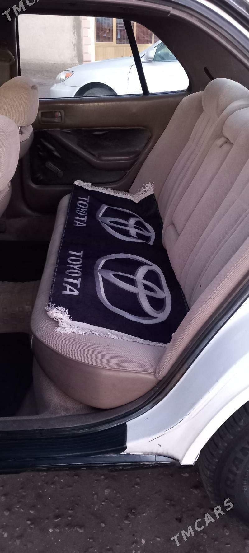 Toyota Camry 1993 - 75 000 TMT - Дянев - img 3