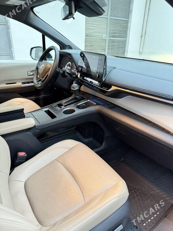Toyota Sienna 2022 - 745 000 TMT - Ашхабад - img 9