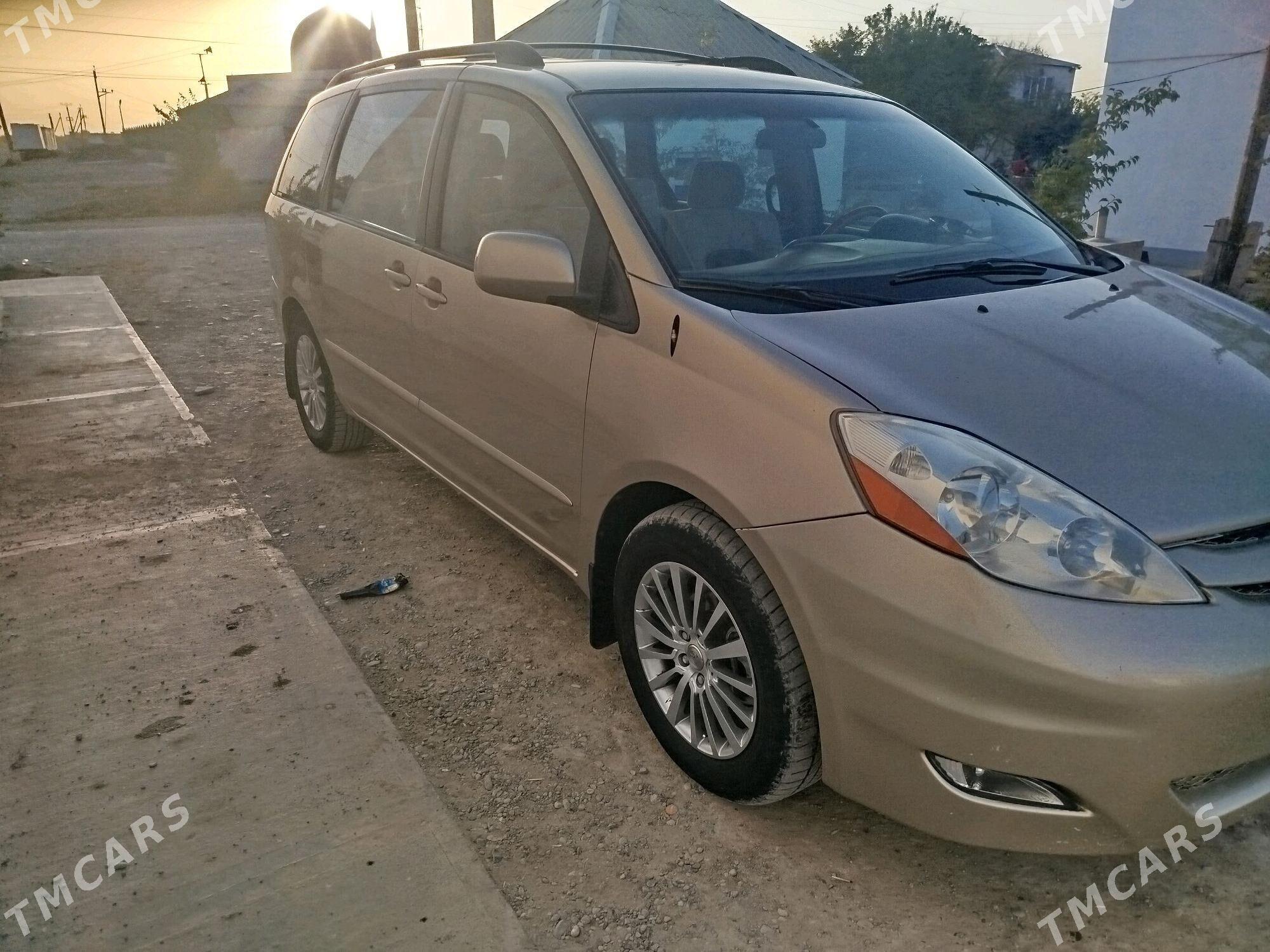 Toyota Sienna 2008 - 225 000 TMT - Tejen - img 2