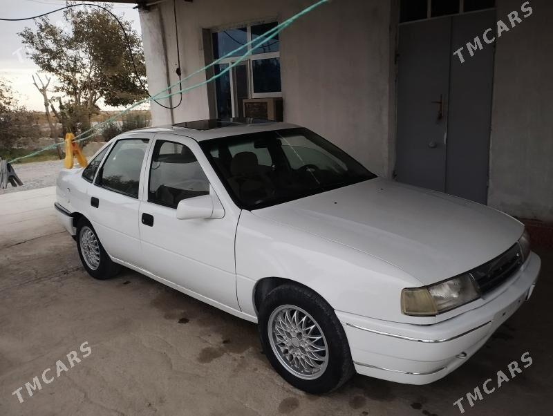 Opel Vectra 1989 - 30 000 TMT - Bäherden - img 1