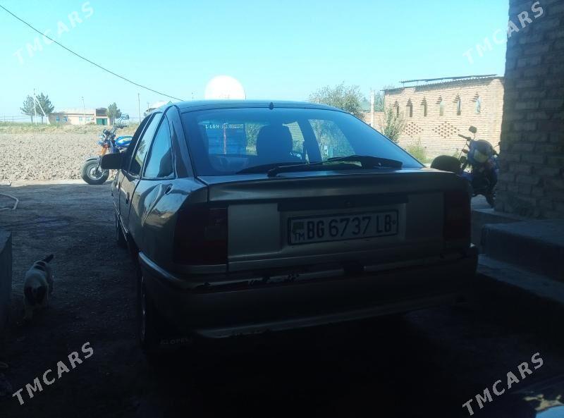 Opel Vectra 1991 - 24 000 TMT - Garabekewül - img 2