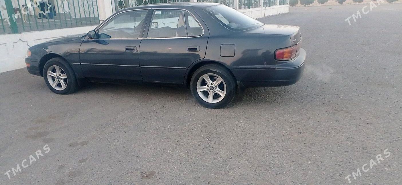 Toyota Camry 1993 - 90 000 TMT - Мары - img 1