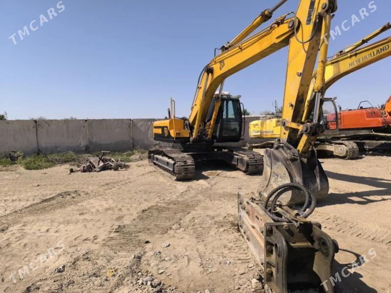 JCB 5CX Wastemaster 2013 - 695 000 TMT - Mary - img 4