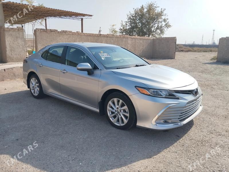 Toyota Camry 2023 - 280 000 TMT - Ёлётен - img 2