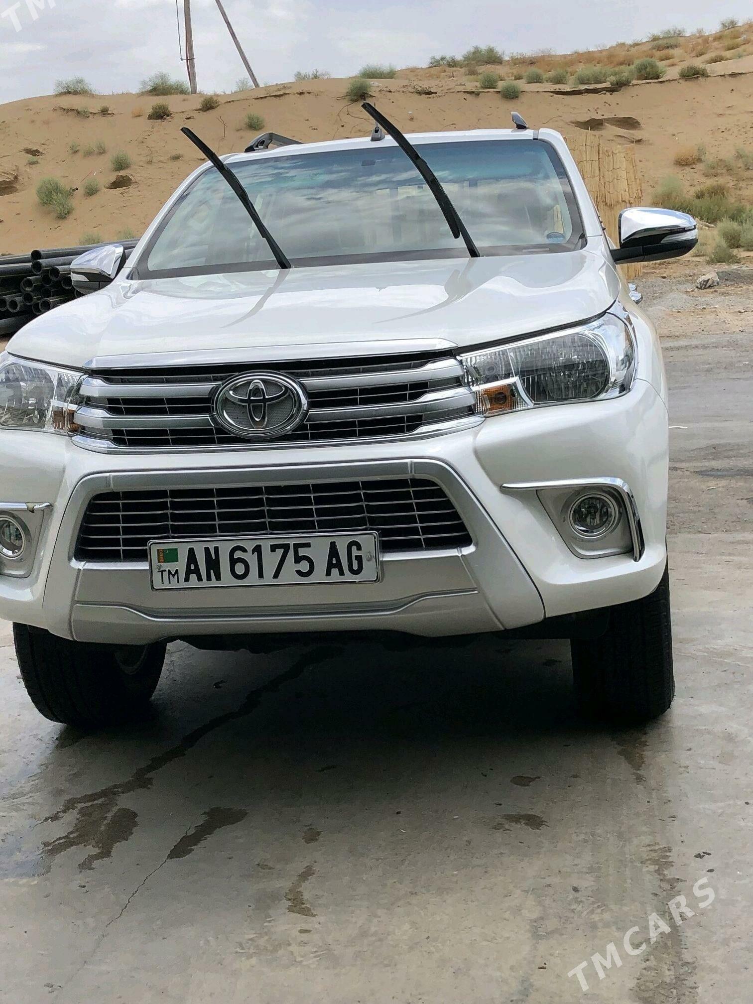 Toyota Hilux 2016 - 500 000 TMT - Гёкдепе - img 1