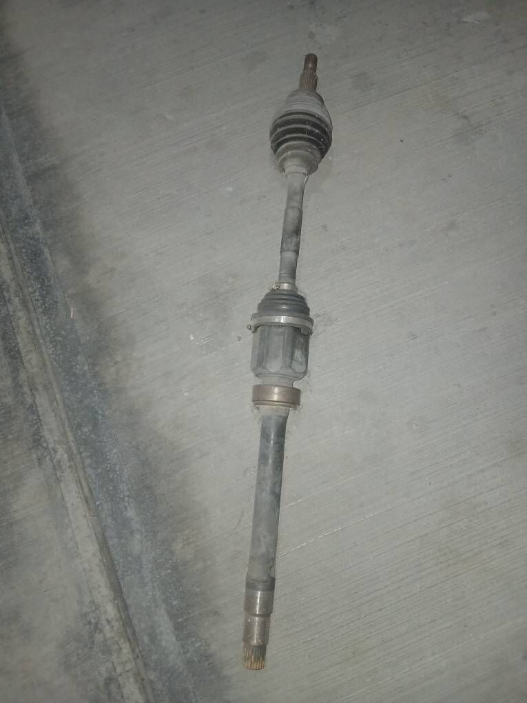 Granat Lexus es 2010 900 TMT - Херрикгала - img 1