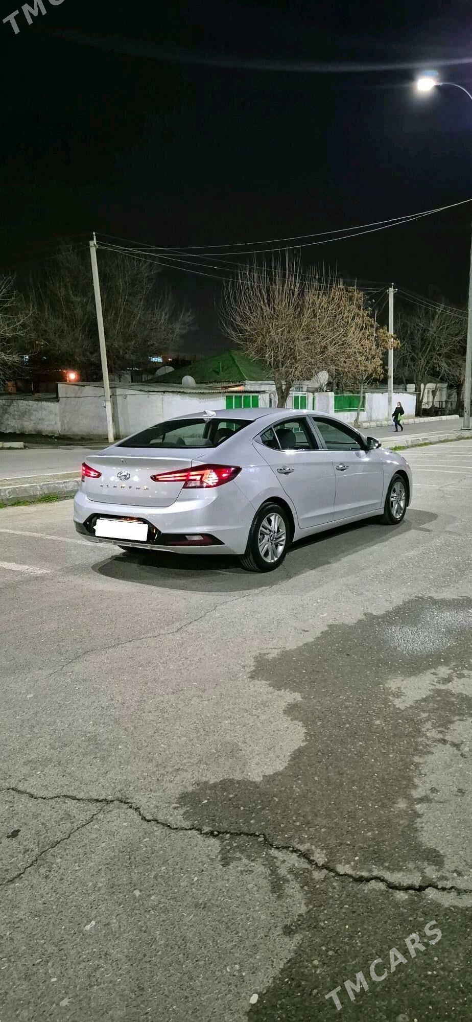 Hyundai Elantra 2018 - 210 000 TMT - Ашхабад - img 4
