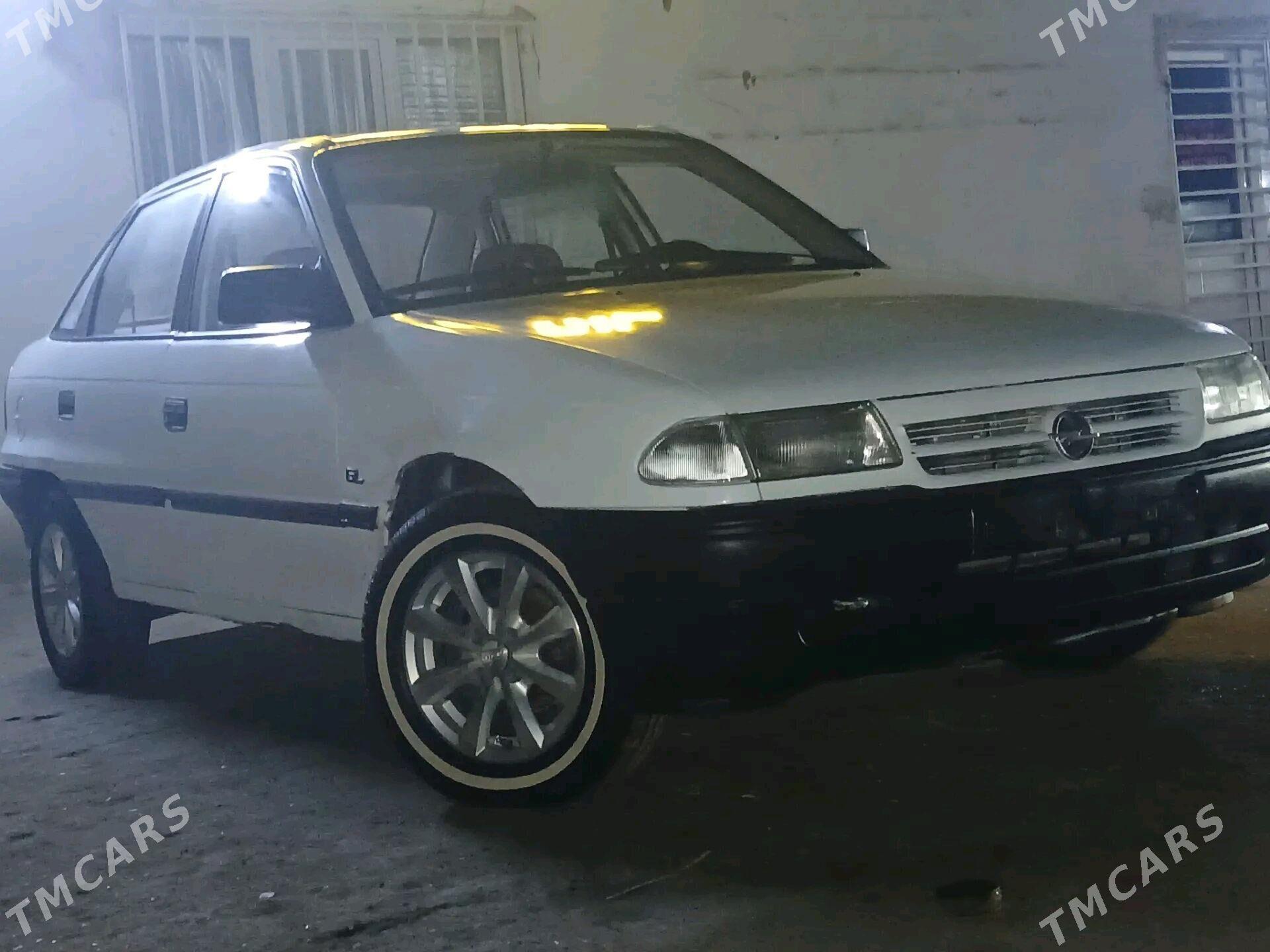Opel Astra 1992 - 35 000 TMT - Дашогуз - img 1