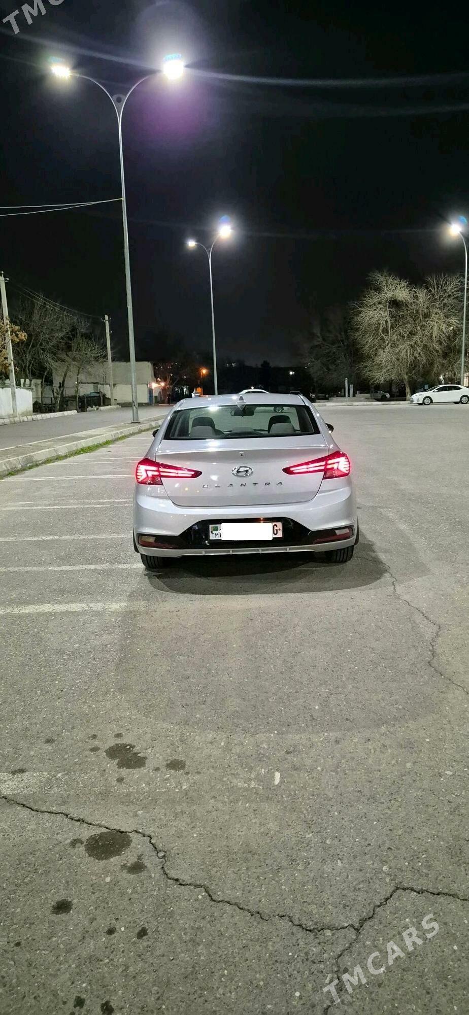 Hyundai Elantra 2018 - 210 000 TMT - Ашхабад - img 5