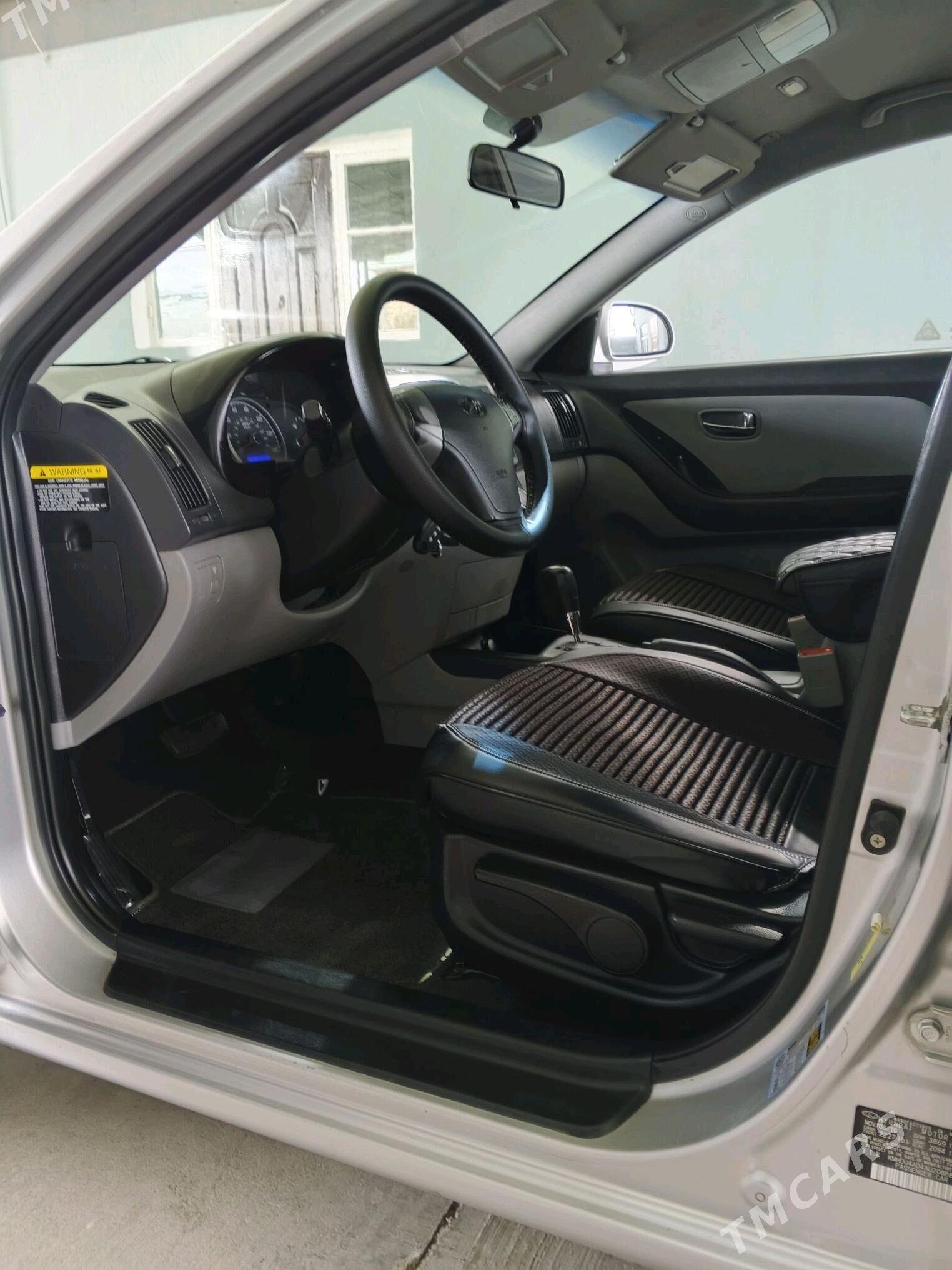 Hyundai Elantra 2010 - 134 000 TMT - Ашхабад - img 9