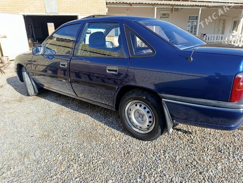 Opel Vectra 1992 - 48 000 TMT - Sakarçäge - img 4