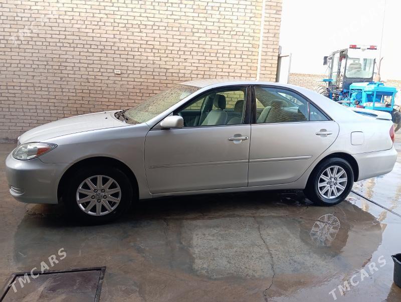Toyota Camry 2004 - 180 000 TMT - Сакар - img 3