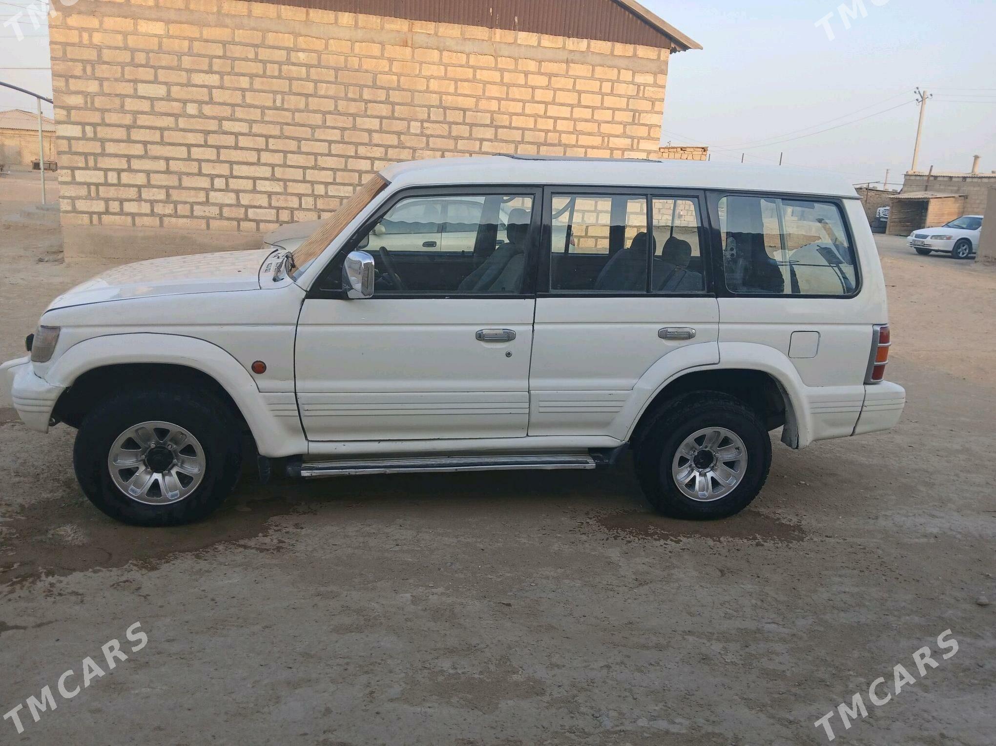 Mitsubishi Pajero 1995 - 45 000 TMT - Гызыларбат - img 3