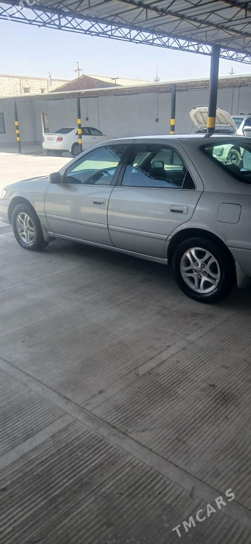 Toyota Camry 2001 - 141 000 TMT - Sarahs - img 3