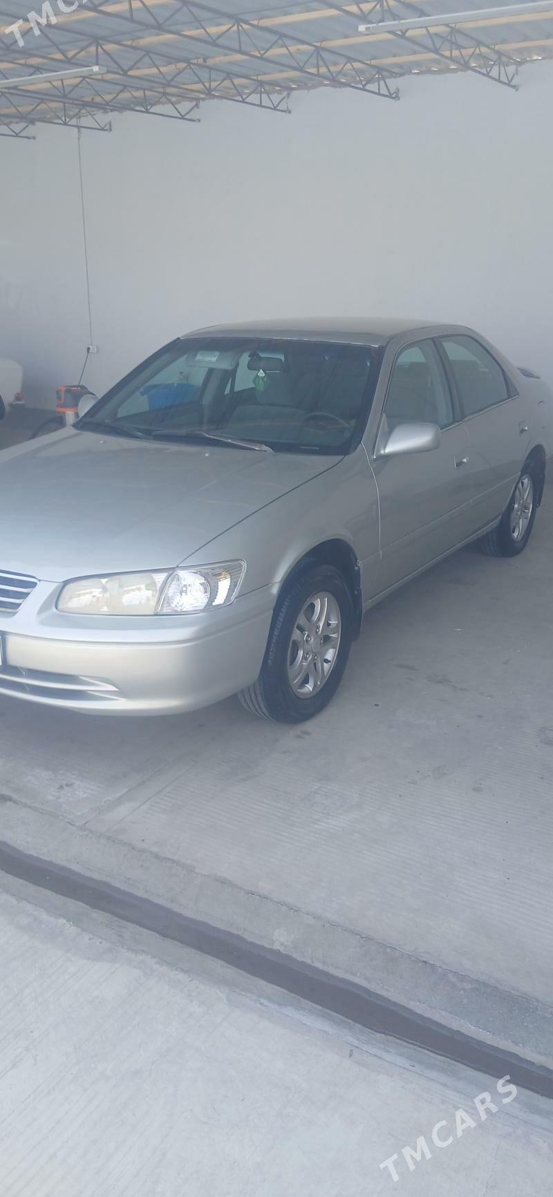 Toyota Camry 2001 - 141 000 TMT - Sarahs - img 2