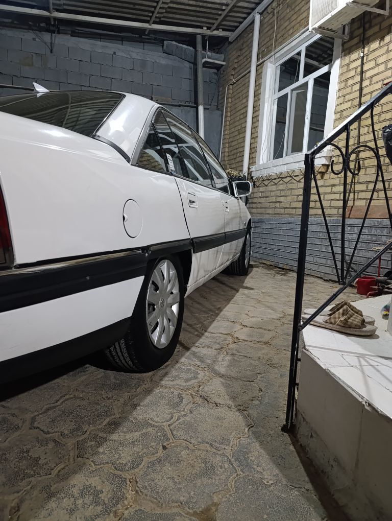 Opel Omega 1992 - 45 000 TMT - Гарадамак Шор - img 5