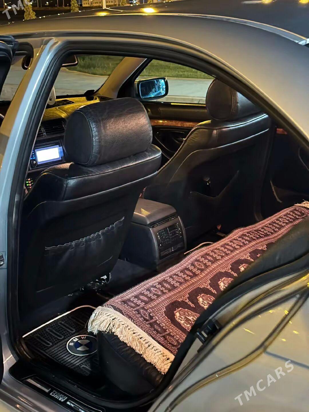 BMW E39 1998 - 125 000 TMT - Балканабат - img 2