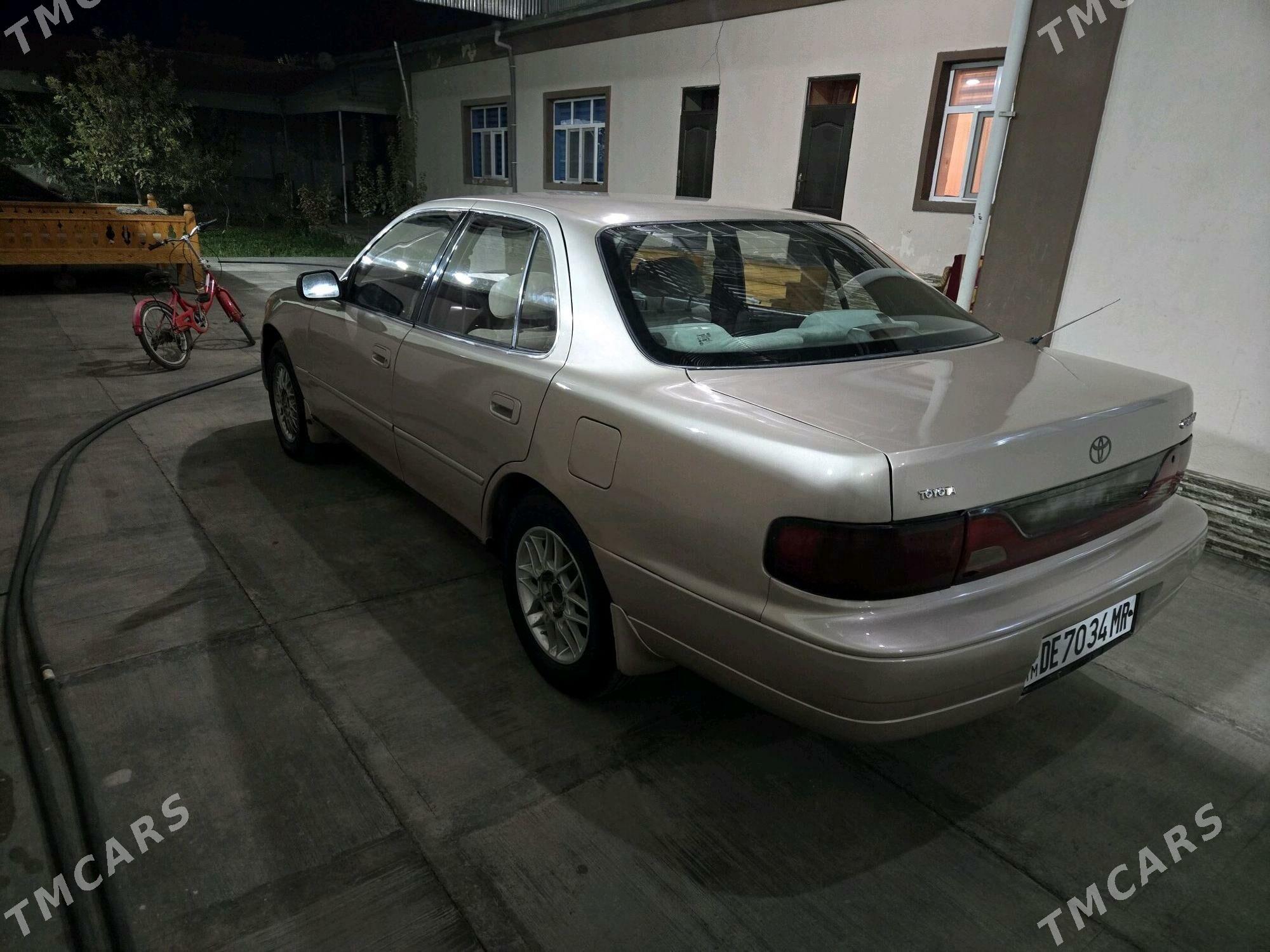 Toyota Camry 1995 - 76 000 TMT - Байрамали - img 2