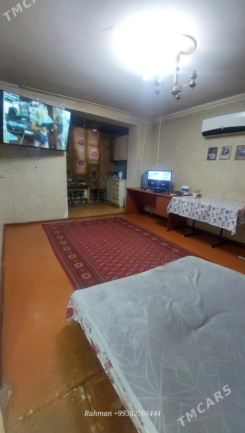 10MKR GOSTINKA - 10 mkr - img 1