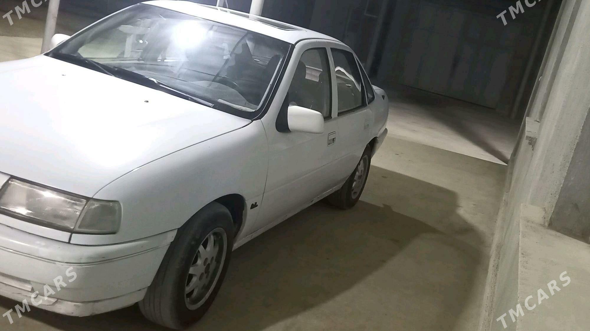 Opel Vectra 1991 - 37 000 TMT - Бахарден - img 4