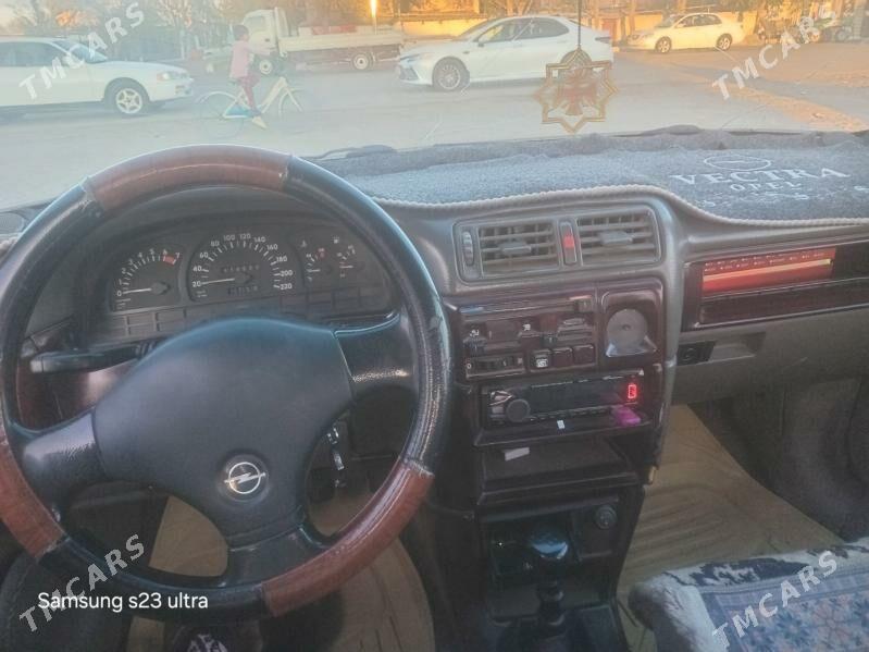 Opel Vectra 1991 - 25 000 TMT - Ёлётен - img 6