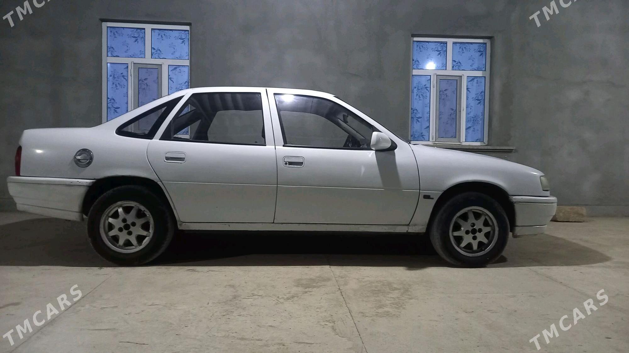 Opel Vectra 1991 - 37 000 TMT - Бахарден - img 5