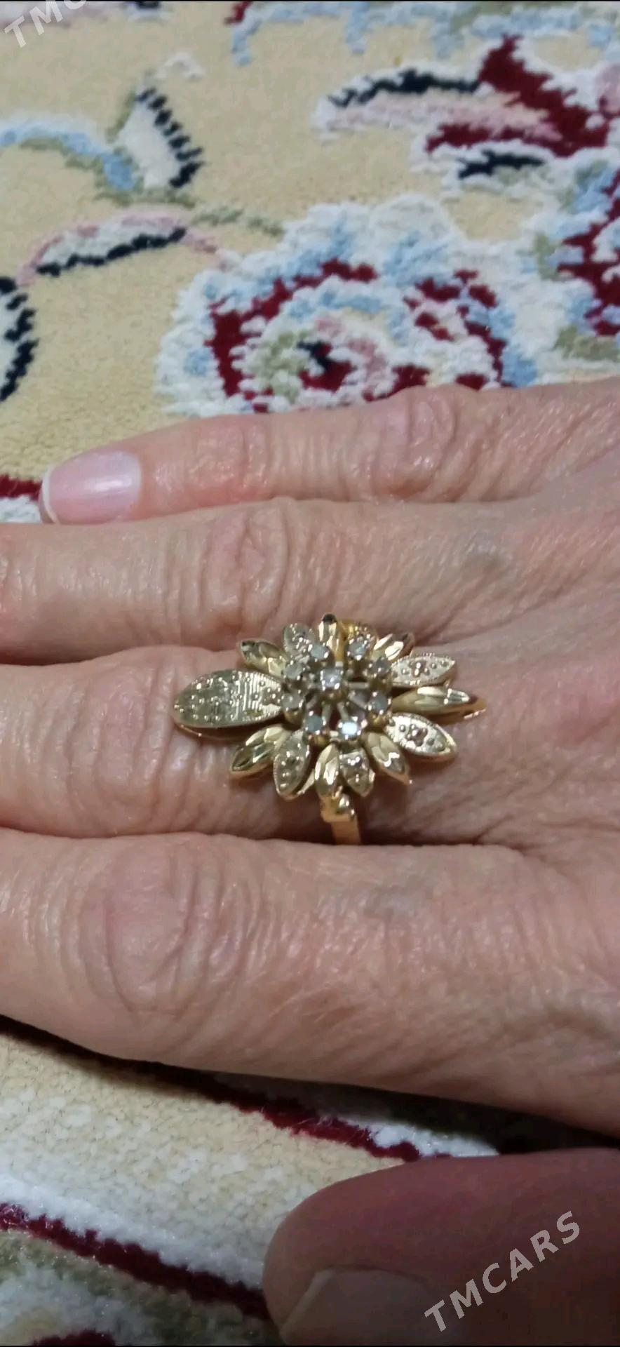 Gyzyl yuzuk - Балканабат - img 1