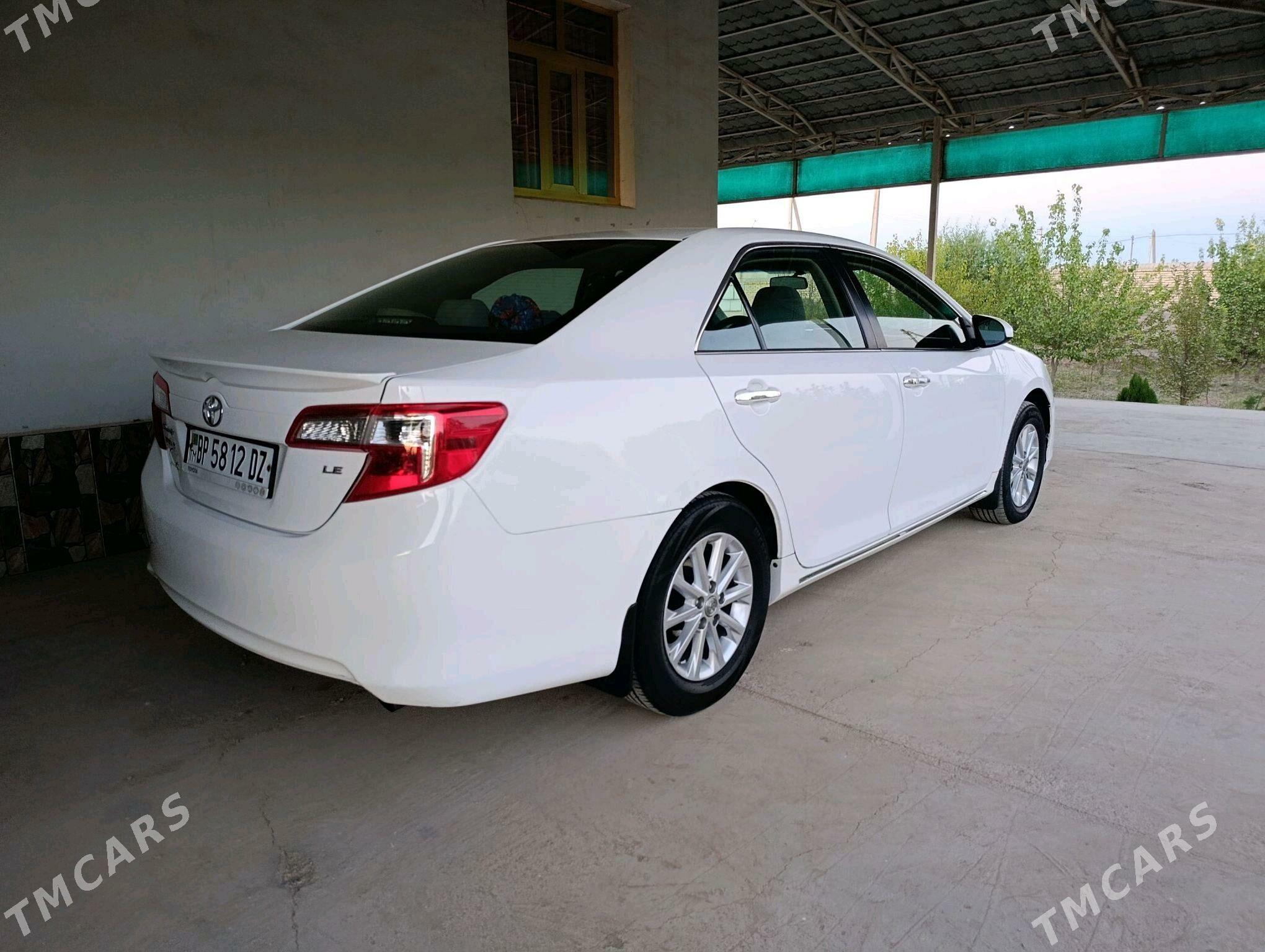 Toyota Camry 2013 - 240 000 TMT - Дашогуз - img 5