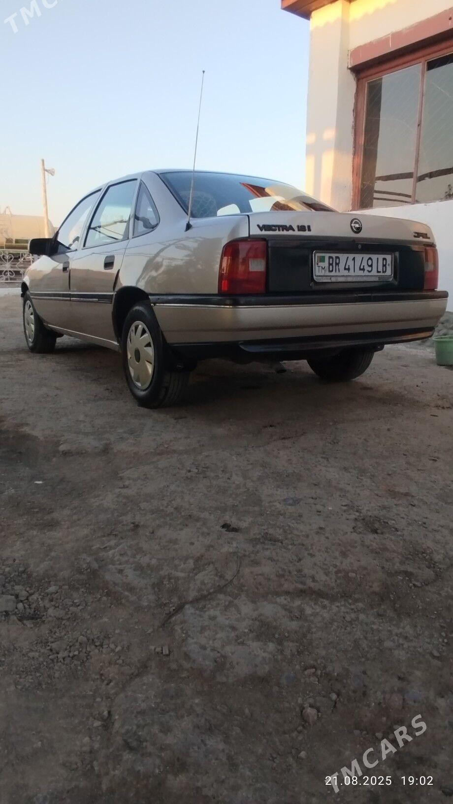 Opel Vectra 1990 - 55 000 TMT - Дянев - img 3