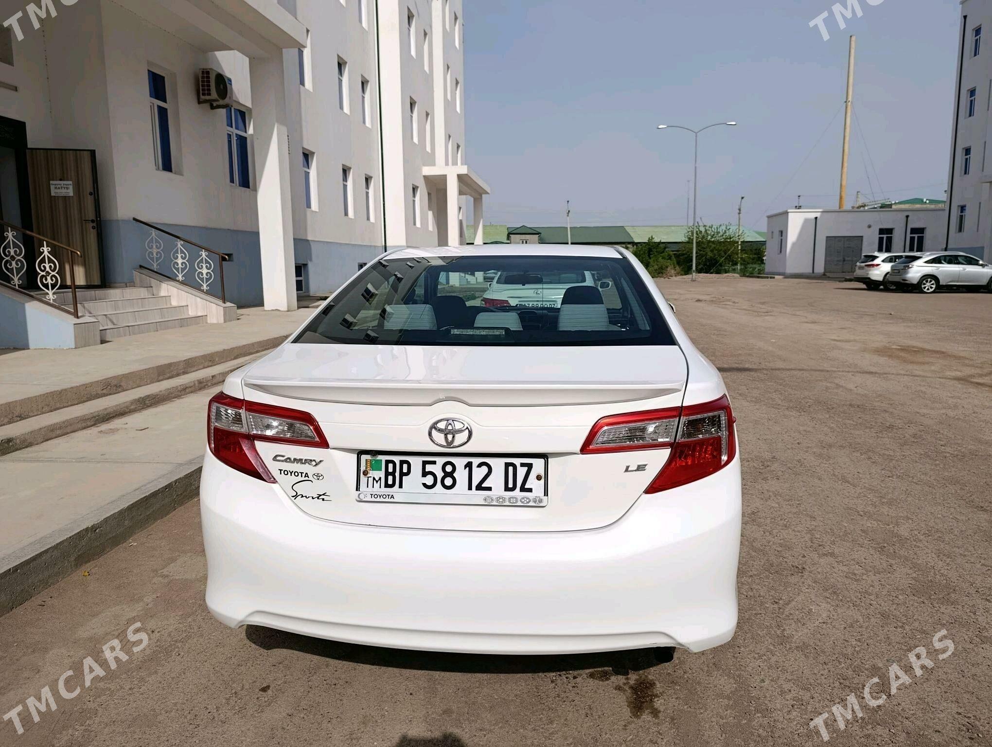 Toyota Camry 2013 - 240 000 TMT - Дашогуз - img 6