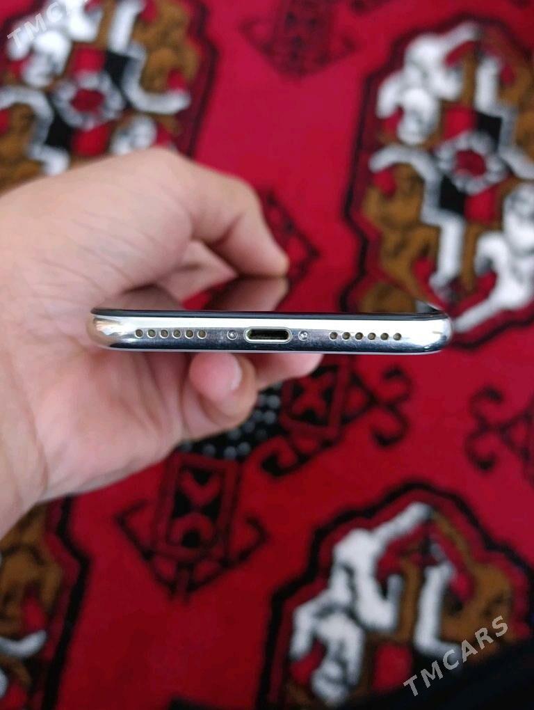 iPhone x  - Mary - img 4