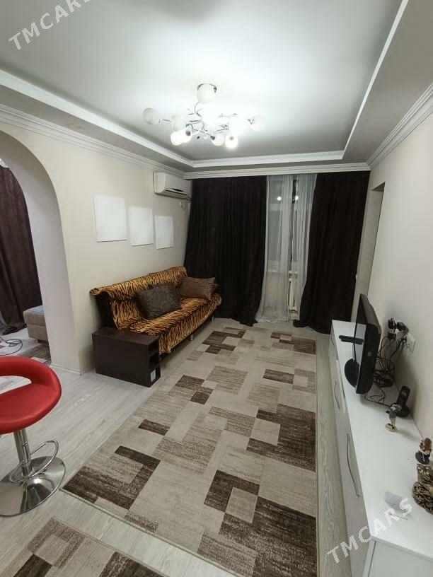 6 мкр 2 комнатная 3/3 этаж - Aşgabat - img 5