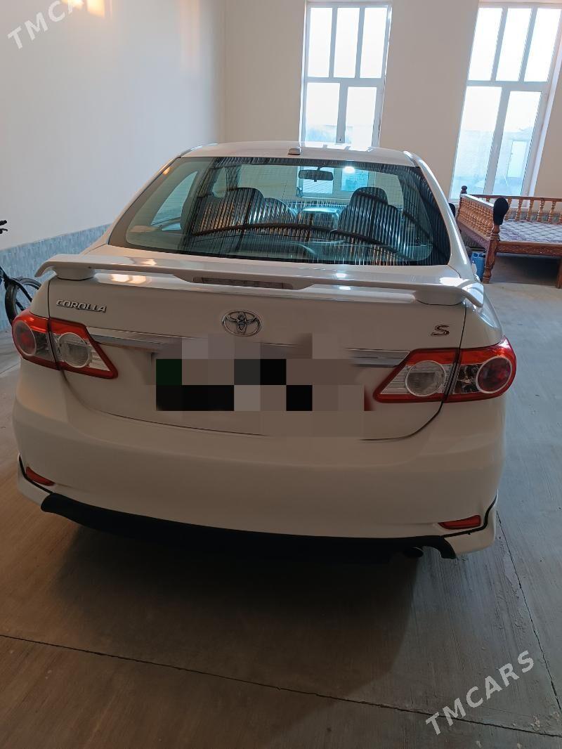 Toyota Corolla 2011 - 160 000 TMT - Туркменабат - img 7