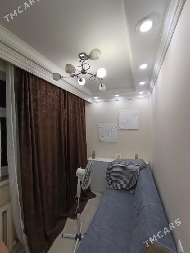 6 мкр 2 комнатная 3/3 этаж - Aşgabat - img 2