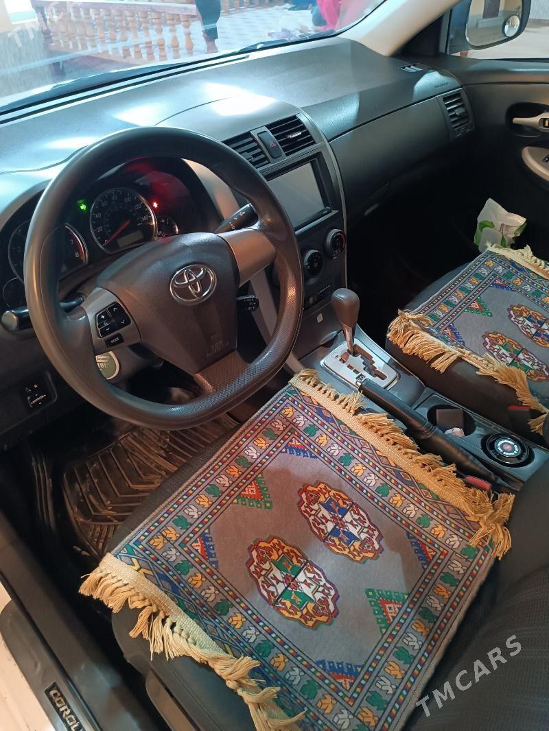 Toyota Corolla 2011 - 160 000 TMT - Туркменабат - img 4