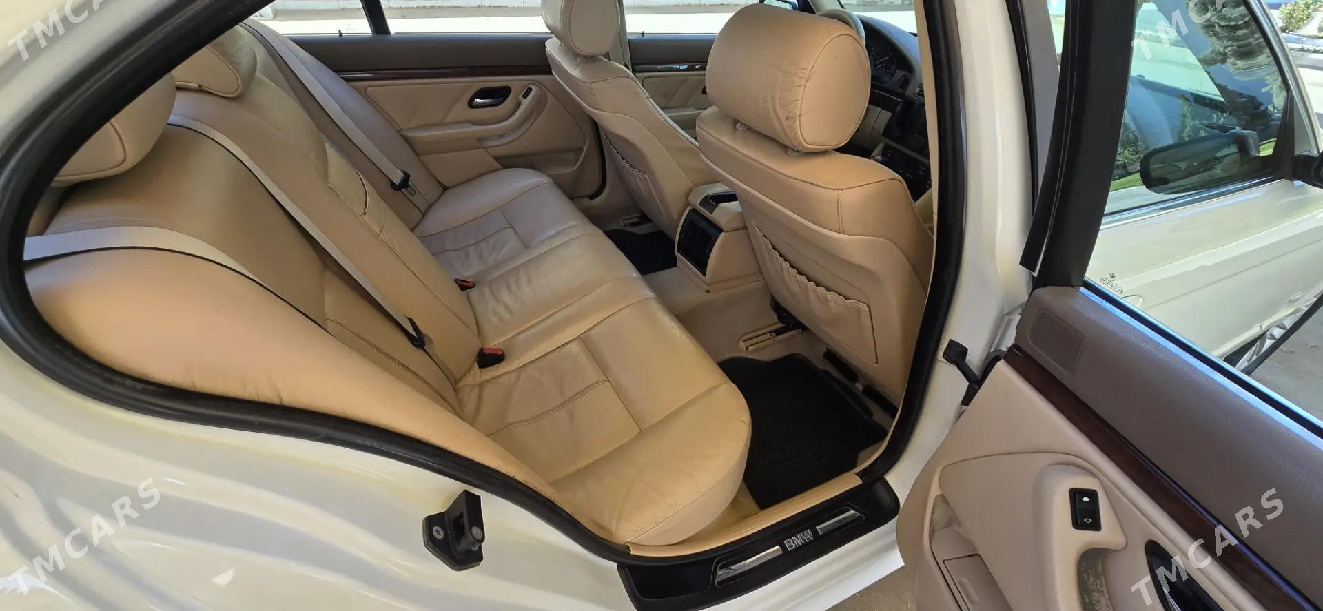 BMW E39 2003 - 150 000 TMT - Wekilbazar - img 10